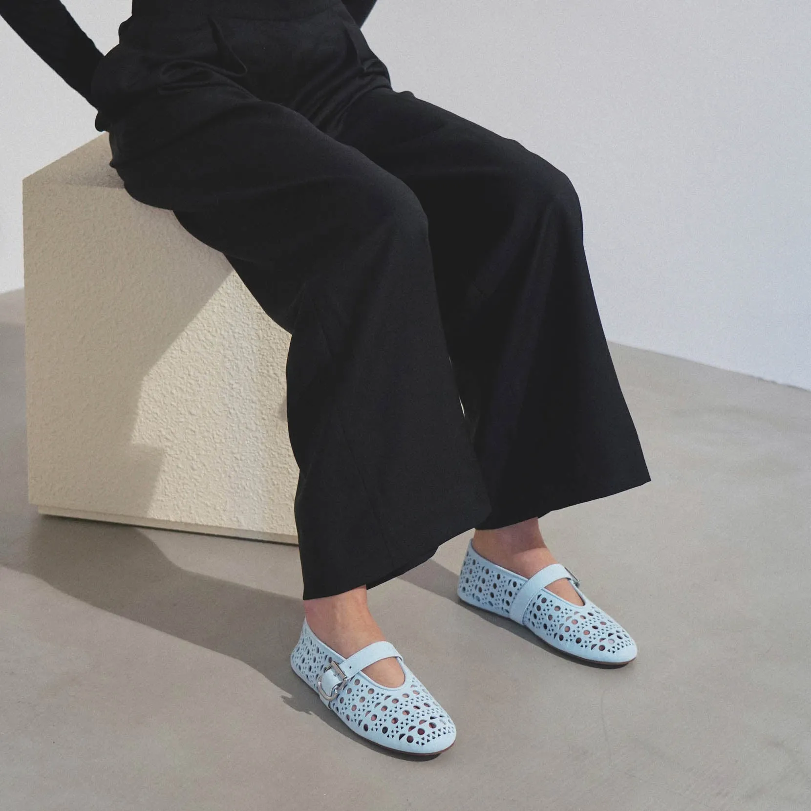 Ballerina light blue suede ballet flats