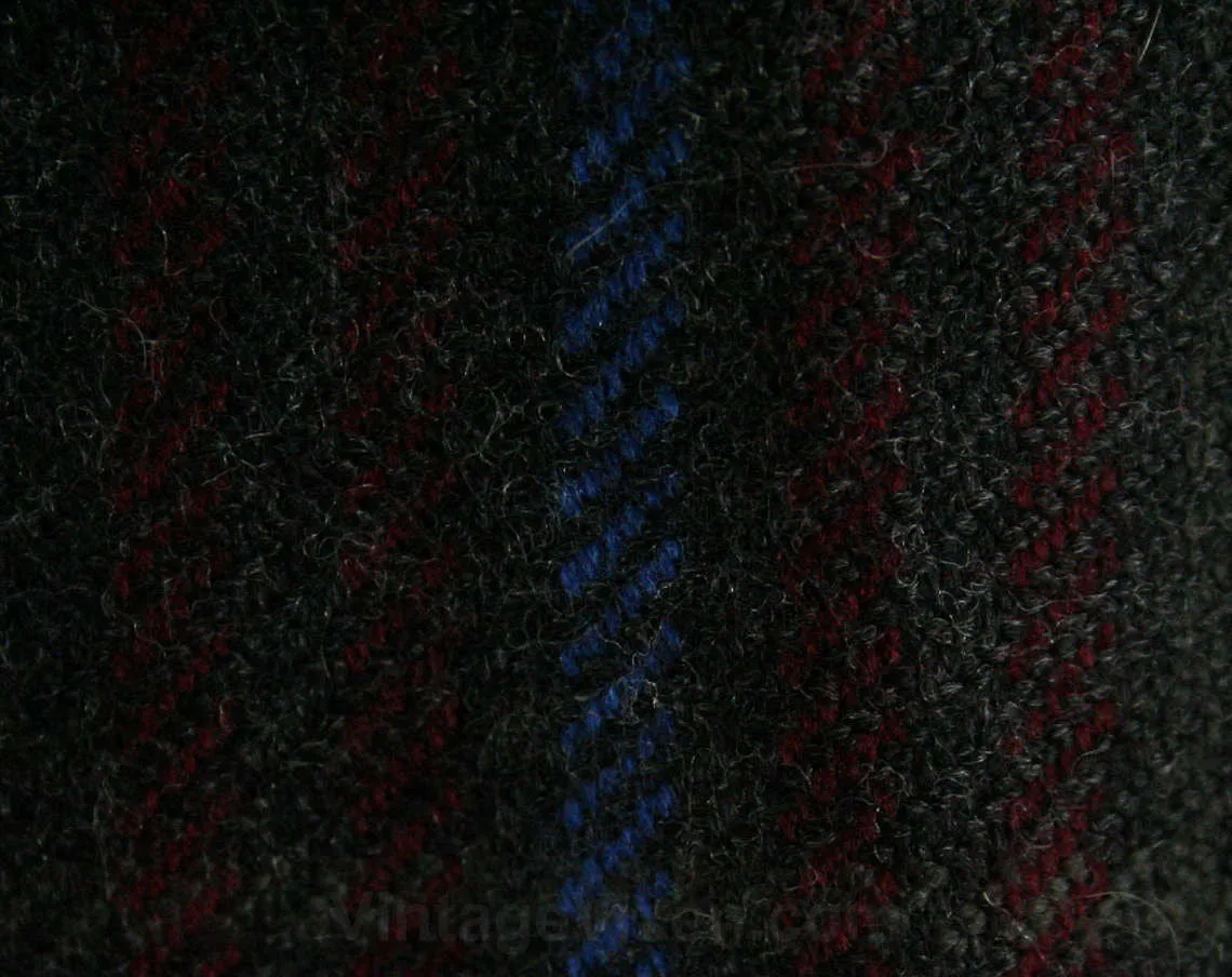 Size 6 Gucci Kilt Skirt - Cashmere & Wool Blend - Classic Fall Designer Preppy - Gray Blue Maroon Plaid - 80s 90s Made in Italy - Waist 25.5