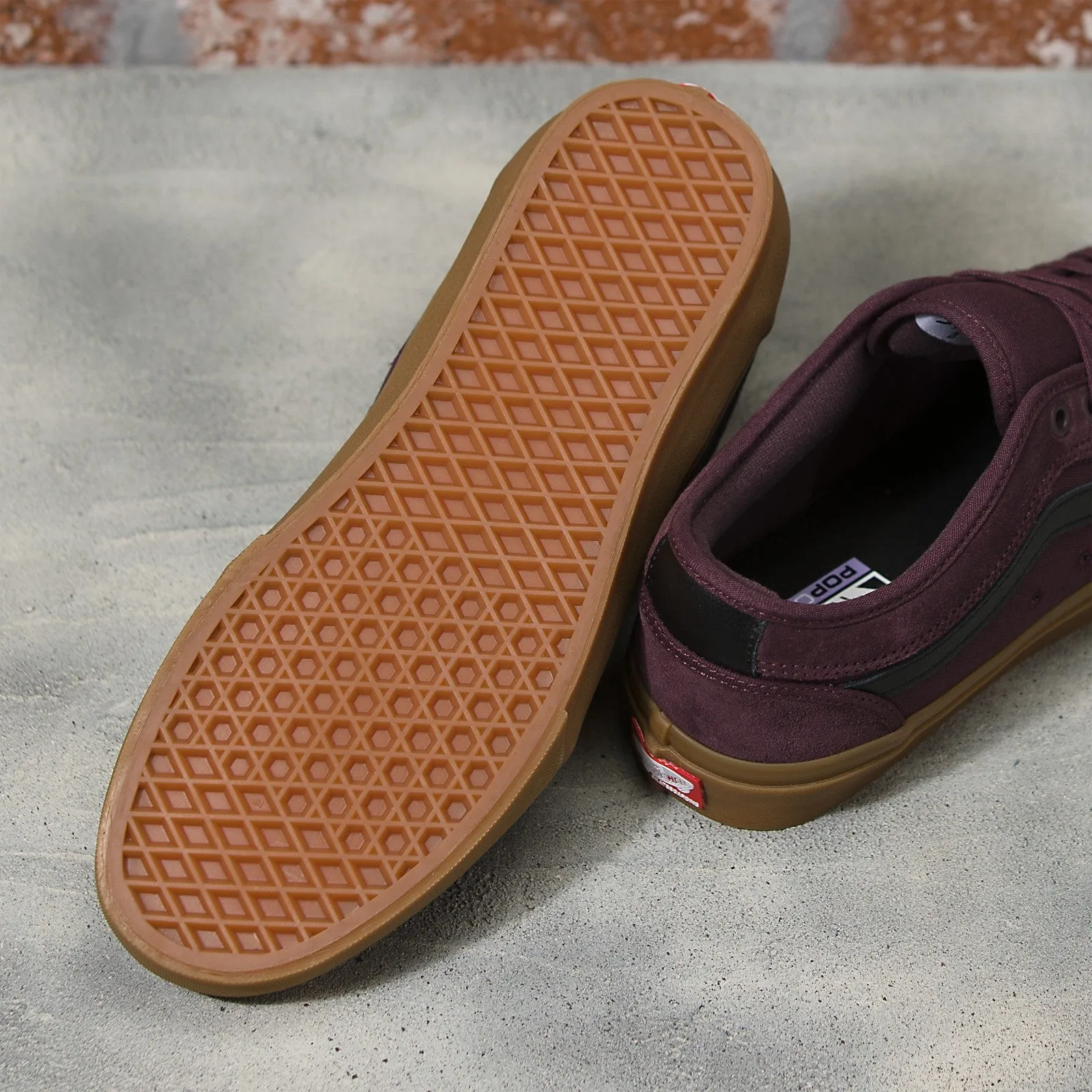 Vans Chukka Low Sidestripe Skateboard Shoe -Port/Gum